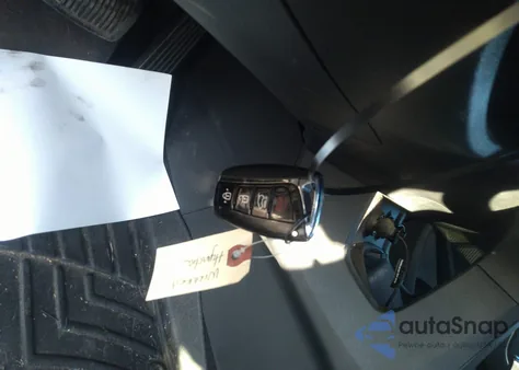 2013 Hyundai Santa Fe Sport 2.0T z USA, uszkodzony, nr VIN 5XYZUDLA1DG100292